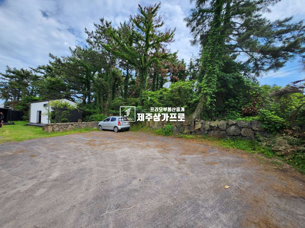 제주 제주시 한림읍 금능리 ★협재해수욕장인근금능리건물매매★대지 562평 매매 매물번호 15582 사진 2