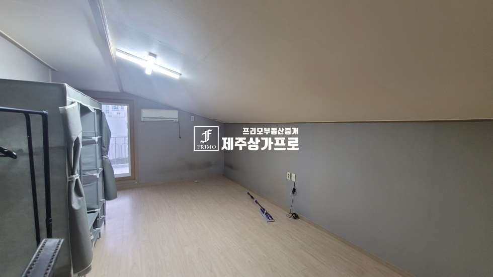 제주 제주시 노형동 945-16 ★연북로/노형 최고의 인프라/롯데마트 도보권/풀옵션/넓게빠진 복층형 투룸 임대★ 월세 매물번호 15605 사진 5