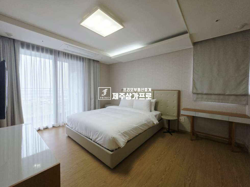 제주 서귀포시 색달동 2864-32 E동 ★중문 씨사이드 아덴/41평형/트인 바다뷰/전망최고/쓰리룸/풀옵션 콘도/매매★ 매매 매물번호 15631 사진 5