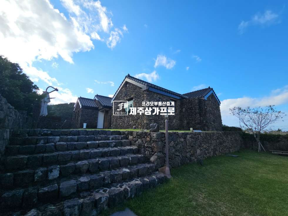 제주 제주시 애월읍 하가리 돌담상가 / 통매매 매매 매물번호 15672 사진 3