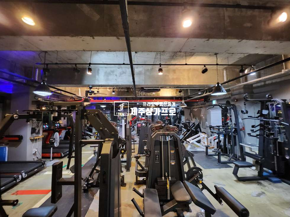 제주 제주시 노형동 ★노형본죽사거리인근★3층(약 56평)상가/운동시설 연세 매물번호 15686 사진 3
