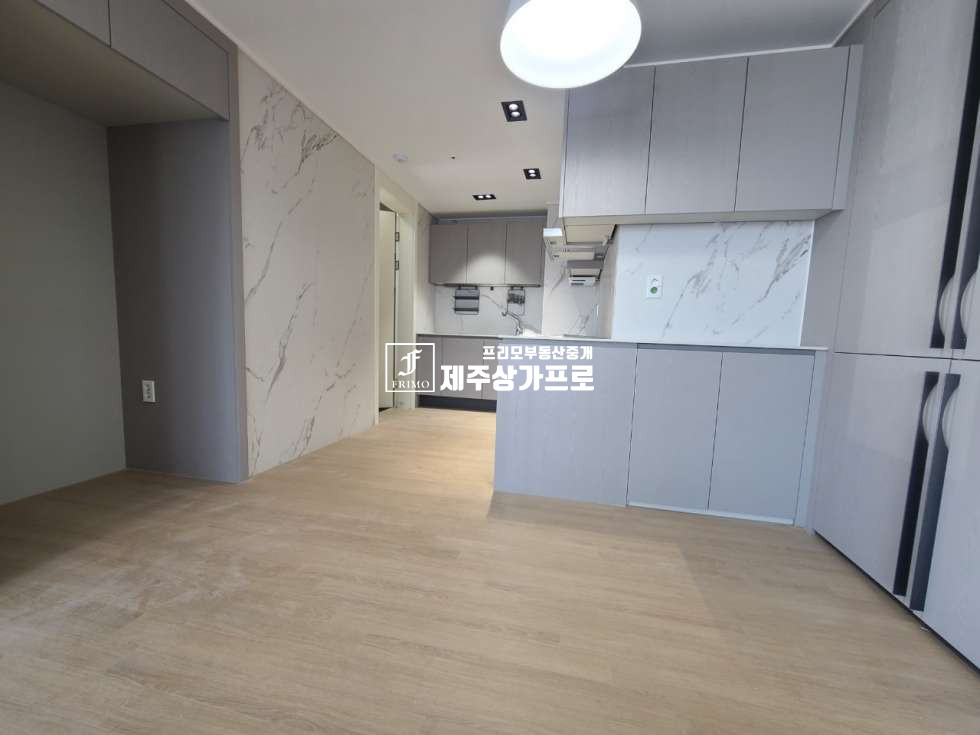 제주 제주시 노형동 920-3 노형벨라시티동 노형동 벨라시티 전세 쓰리룸-반려동물 가능 전세 매물번호 15702 사진 2
