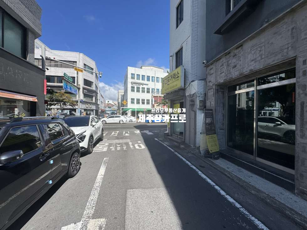 제주 제주시 이도일동 제주시 이도일동 동문시장인근 전면넓은 1층상가/업종제한없음/카페,혼술바,소품샵 강력추천/주차편리 연세 매물번호 15235 사진 8