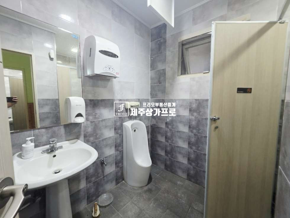 제주 제주시 도남동 ★무권리~~!!/청사인근/1층/46평/일반음식점, 사무실 모두가능한/상가임대★ 연세 매물번호 15759 사진 8