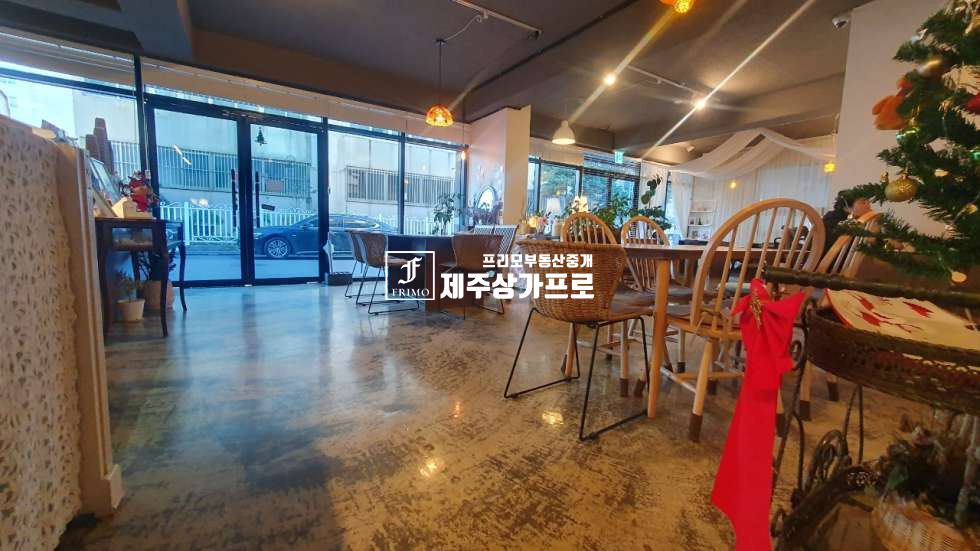 제주 제주시 아라일동 아라일동 주거밀집/아파트단지앞/단골많은 1층 카페/승계 임대 연세 매물번호 14692 사진 1