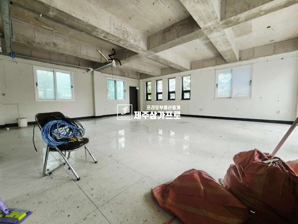 제주 제주시 오라이동 무권리/정실마을/아연로/1층 도로변/1인운영, 배달, 노출 판매점 추천/상가임대 연세 매물번호 14702 사진 4