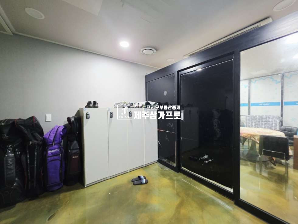 제주 제주시 노형동 스크린골프 양도양수/1100로 대로변/B1층/주차여유/시설완비/단골많은 상가 연세 매물번호 14716 사진 6