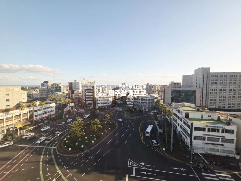 제주 서귀포시 서홍동 ((일호광장))로터리/신축 첫입주/자동차전시장, 대형 브랜드 매장, 병의원 추천/전체 상가 임대 월세 매물번호 14747 사진 1