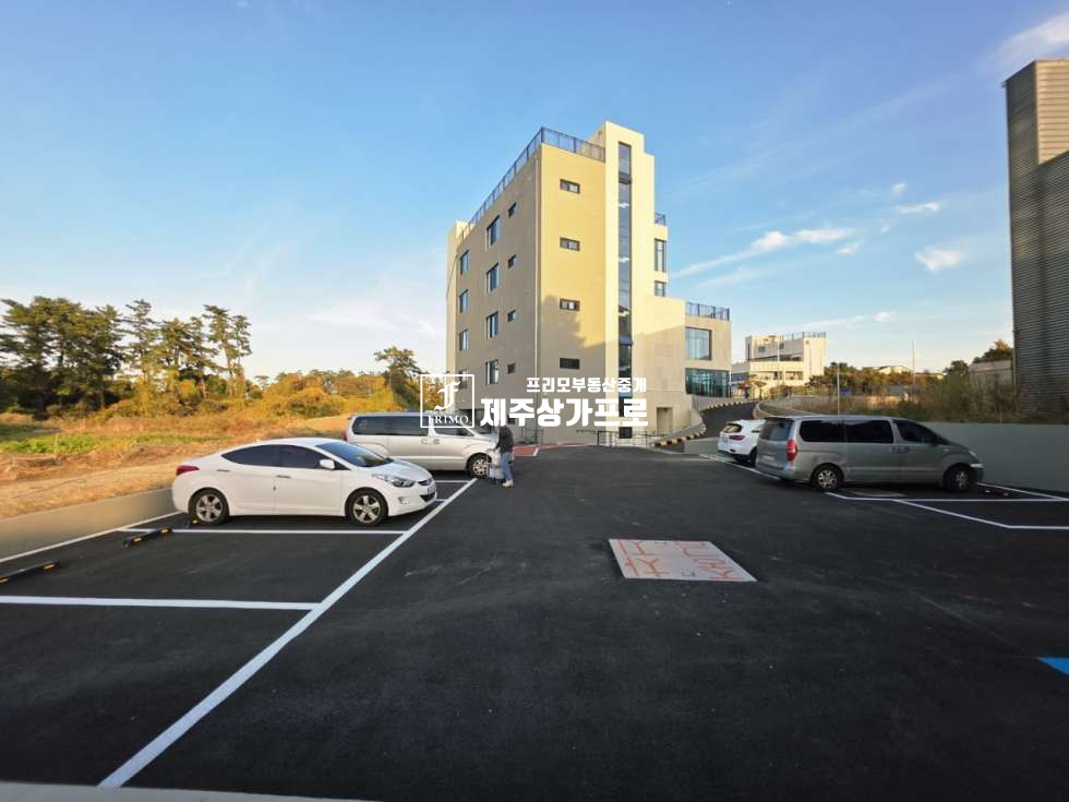 제주 제주시 도남동 연북로/제스코맞은편/노출, 가시성 최고!/신축/첫입주/외부 주차장이어진 B1/다층이용 가능/상가임대 연세 매물번호 14898 사진 9