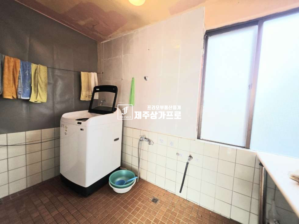 제주 제주시 한경면 낙천리 461-3 ★한경면/수룡동교차로인근/버스정류장앞/단독+창고시설/아기자기 예쁜 전원농가주택매매★ 매매 매물번호 15837 사진 9