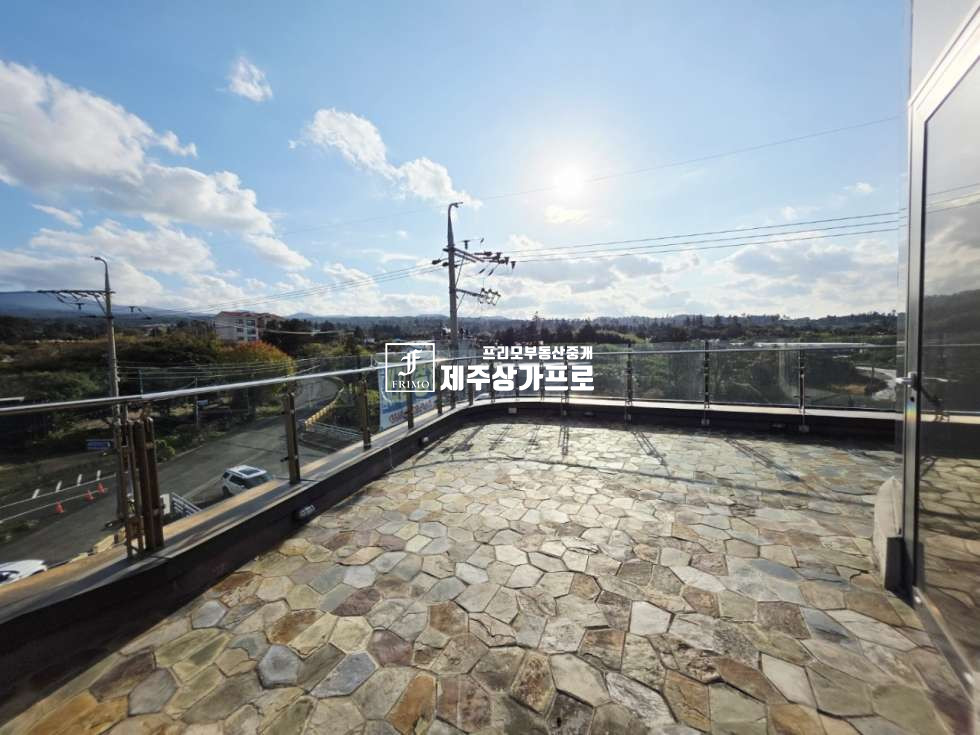 제주 제주시 해안동 ★무권리/36평/한라산뷰/세련되고 화사한 시설완비/카페,양식,웨딩, 베이비스튜디오추천/상가임대★ 연세 매물번호 14975 사진 10
