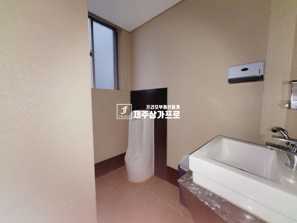 제주 제주시 노형동 무권리/ 대로변 /노출 최상,/평수대비 저렴한 임대료/사무실 안성맞춤 임대 연세 매물번호 13998 사진 15