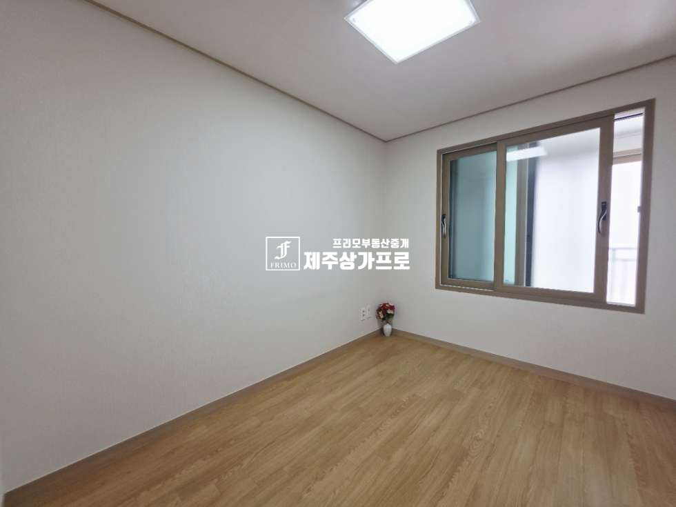 제주 제주시 삼도일동 532-10 ★급매~@@/중앙초/서사로인근/주거밀집/2억 미/엘베0/즉시입주가능/쓰리룸/빌라매매★ 매매 매물번호 15471 사진 9