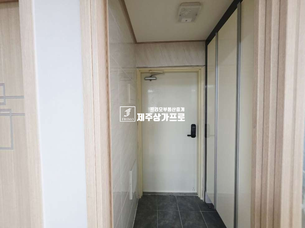 제주 제주시 삼도일동 532-10 ★급매~@@/중앙초/서사로인근/주거밀집/2억 미/엘베0/즉시입주가능/쓰리룸/빌라매매★ 매매 매물번호 15471 사진 11