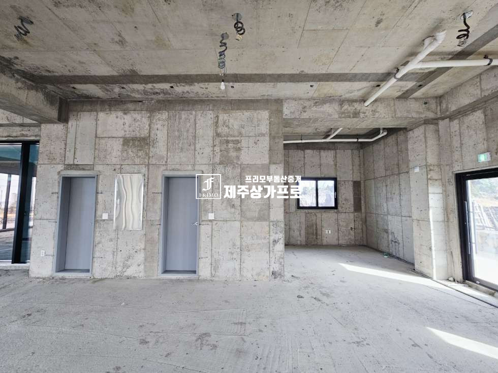 제주 제주시 용담삼동 무권리/용담해안로/오션뷰/한라산뷰 월세 매물번호 15827 사진 3