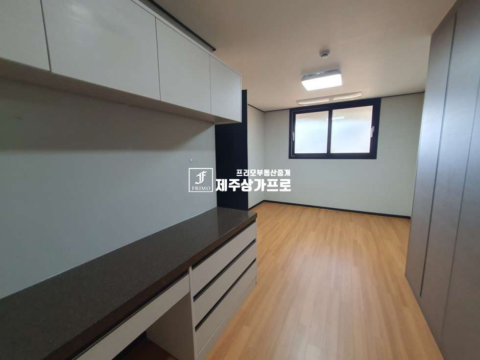 제주 제주시 오라이동 812-19 ★제주의 판교/조용한 숲세권/도심과 전원을 연결하는 정실마을/쓰리룸/즉시입주/년세임대★ 연세 매물번호 16024 사진 15