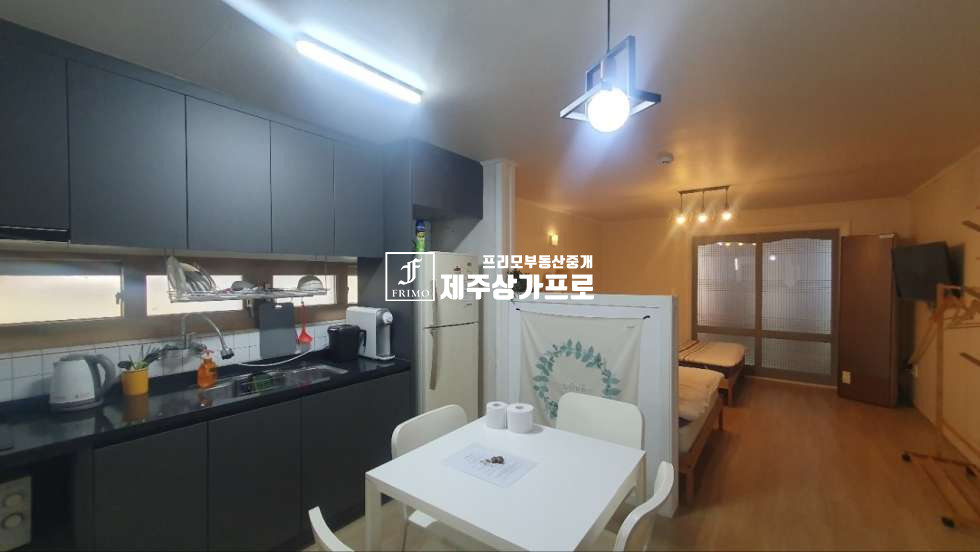 제주 제주시 도두일동 ★도두일동/도두항, 도두애거리 인근/1층~3층/약137평/1층 상가 및 민박 5개룸 운영중/단독 민박 매매★ 매매 매물번호 16059 사진 2
