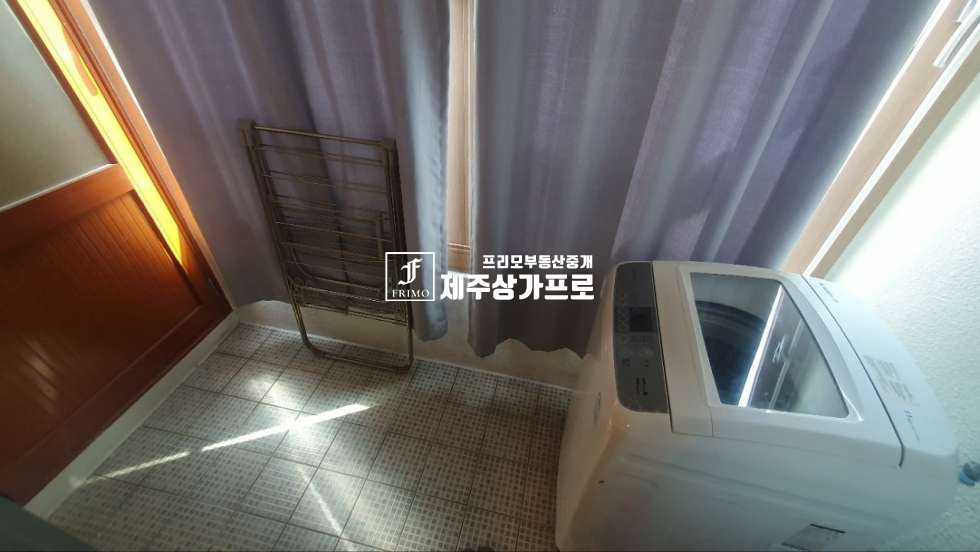 제주 제주시 도두일동 ★도두일동/도두항, 도두애거리 인근/1층~3층/약137평/1층 상가 및 민박 5개룸 운영중/단독 민박 매매★ 매매 매물번호 16059 사진 4