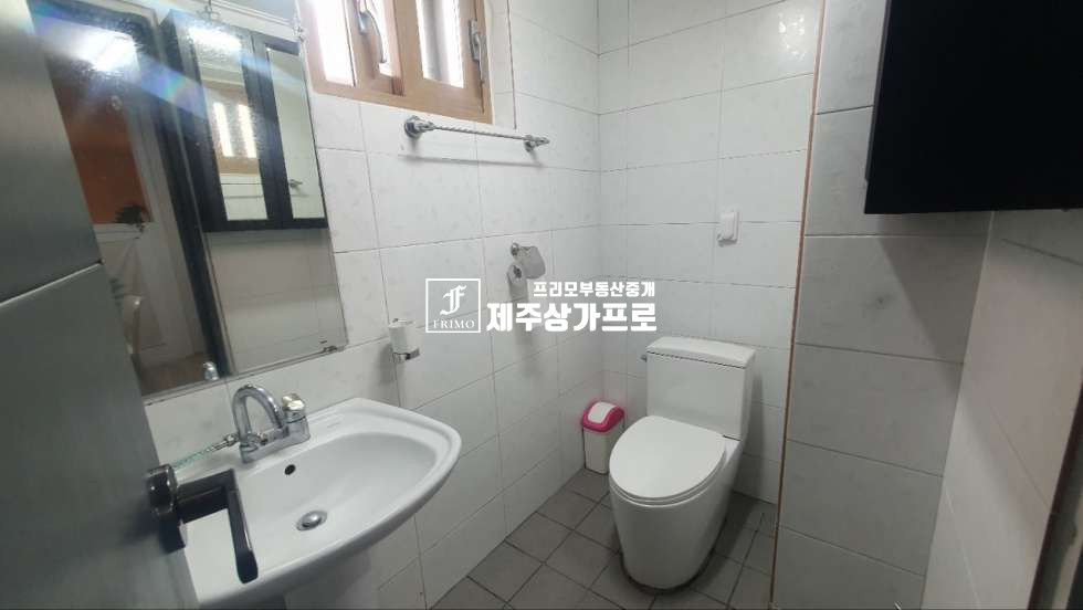 제주 제주시 도두일동 ★도두일동/도두항, 도두애거리 인근/1층~3층/약137평/1층 상가 및 민박 5개룸 운영중/단독 민박 매매★ 매매 매물번호 16059 사진 5